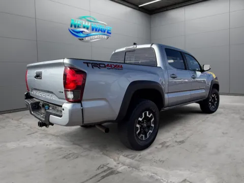 More photos of 2019 Toyota Tacoma TRD Off Road at New Wave Automotive, CO