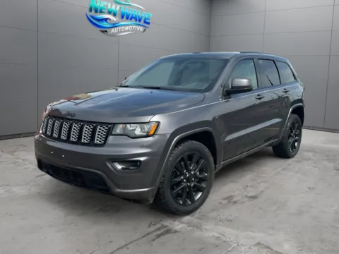 Blue 2017 Jeep Grand Cherokee Altitude 4x4 for sale in Denver, CO