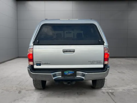 More photos of 2005 Toyota Tacoma PreRunner V6 at New Wave Automotive, CO