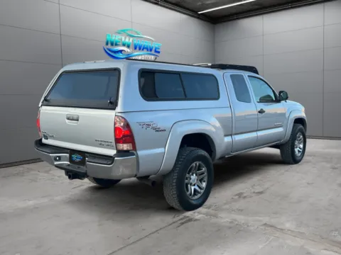 More photos of 2005 Toyota Tacoma PreRunner V6 at New Wave Automotive, CO