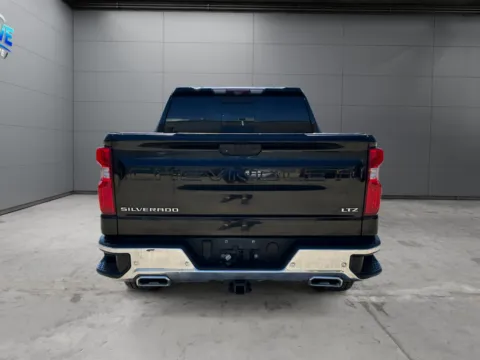 More photos of 2021 Chevrolet Silverado 1500 4WD Crew Cab Short Bed LTZ at New Wave Automotive, CO