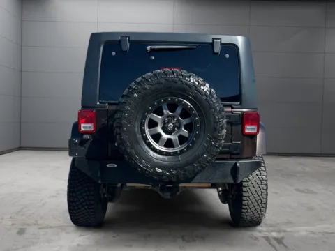 More photos of 2013 Jeep Wrangler Unlimited Sahara at New Wave Automotive, CO