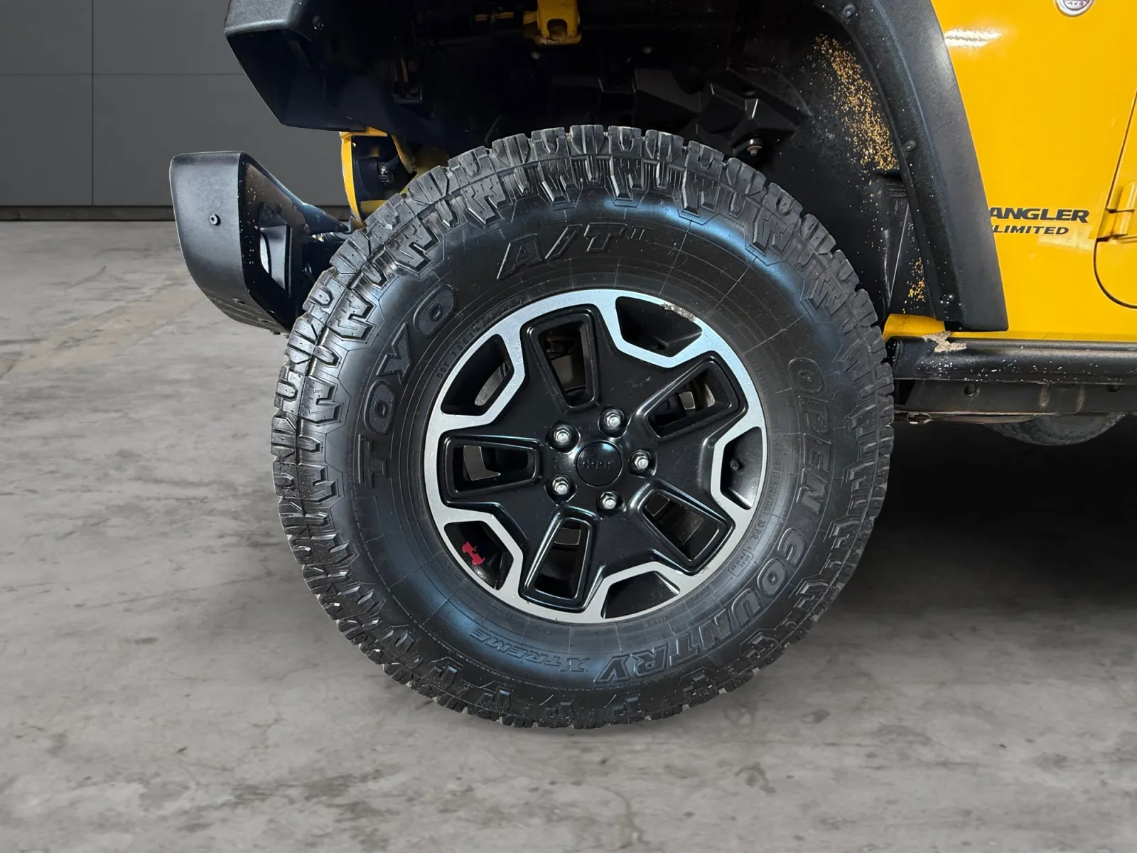 Jeep Wrangler photo 9