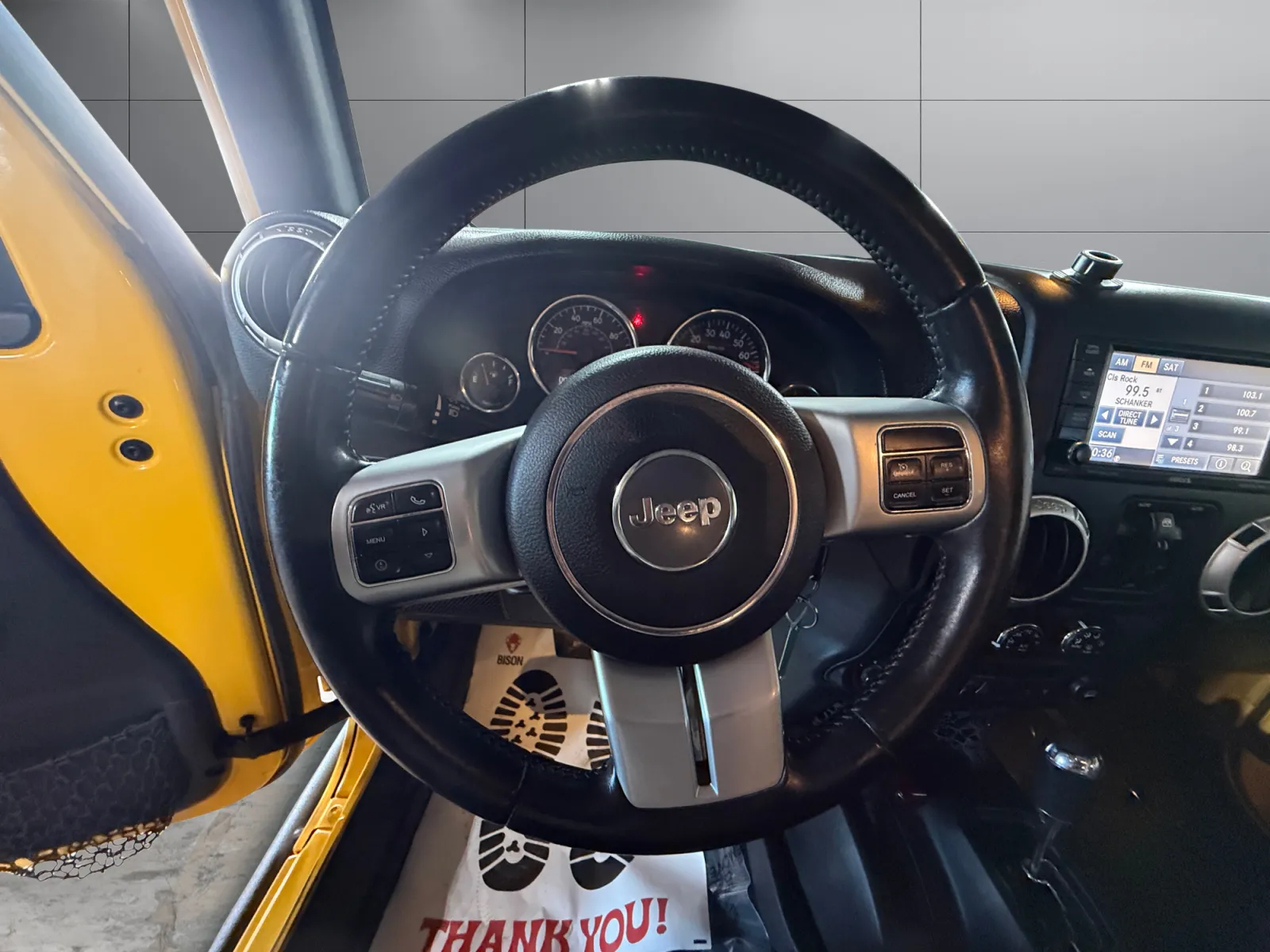 Jeep Wrangler photo 13
