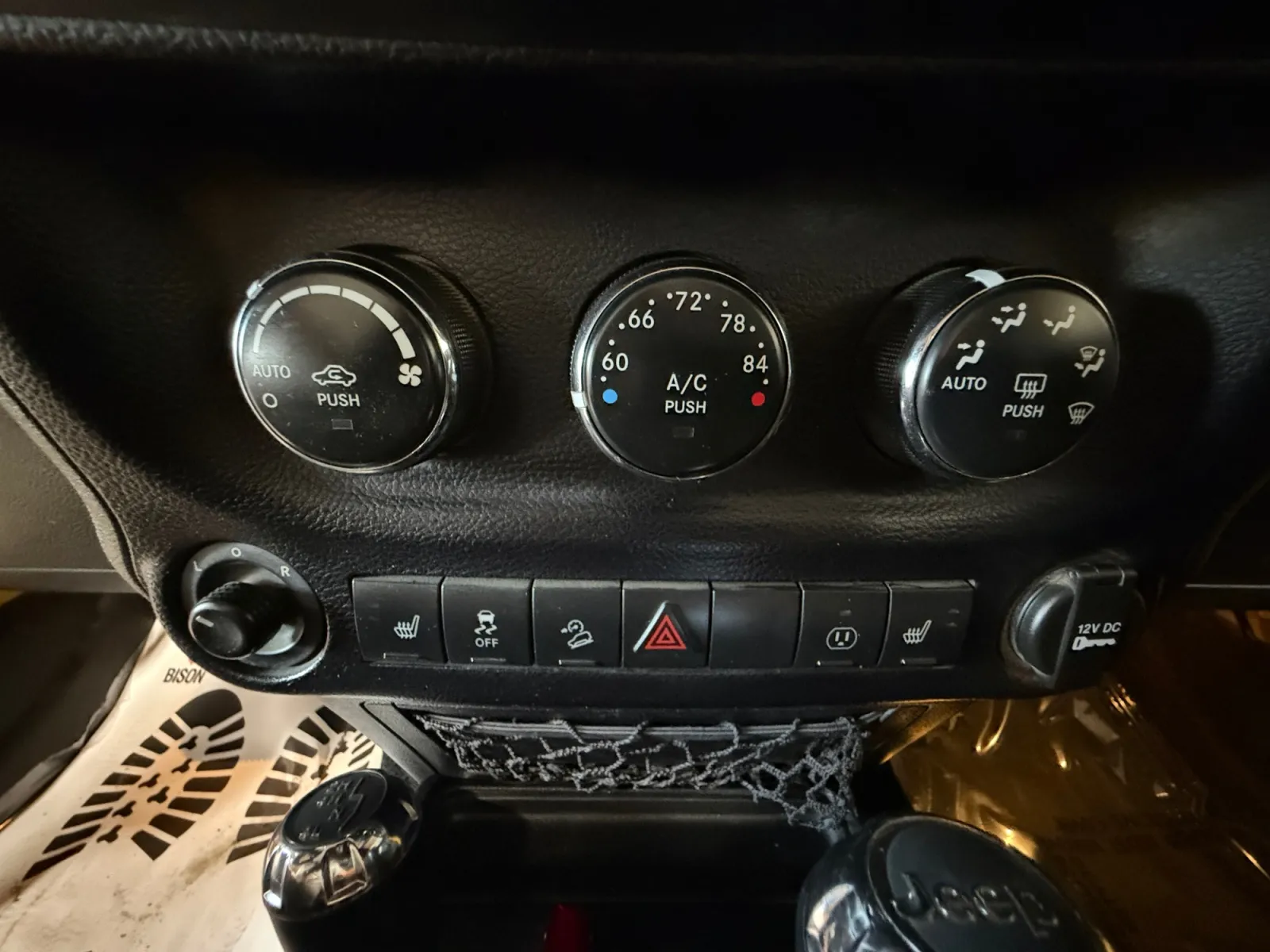 Jeep Wrangler photo 23