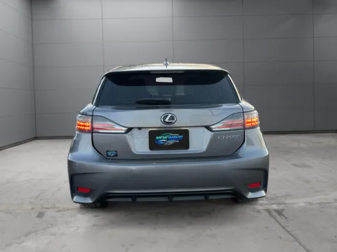 More photos of 2017 Lexus CT 200h at New Wave Automotive, CO
