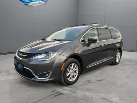 Gray 2020 Chrysler Pacifica Touring L for sale in Denver, CO