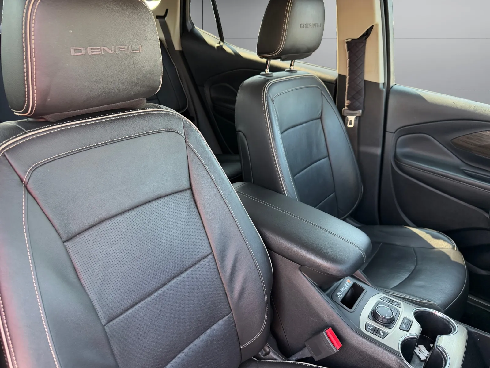 GMC Terrain photo 18