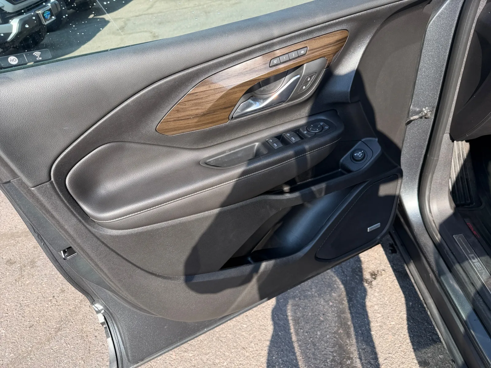 GMC Terrain photo 11