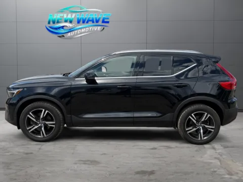 Photos of 2023 Volvo XC40 B5 Plus Bright Theme for sale in Denver, CO at New Wave Automotive