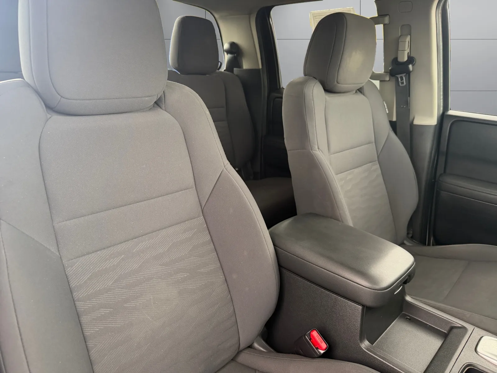 Nissan Frontier photo 18