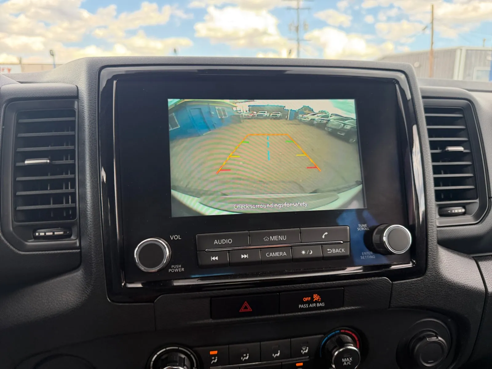 Nissan Frontier photo 22