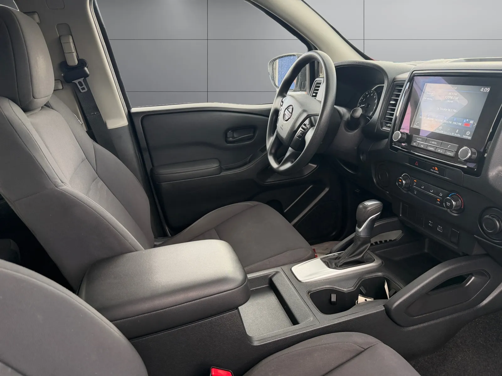 Nissan Frontier photo 17