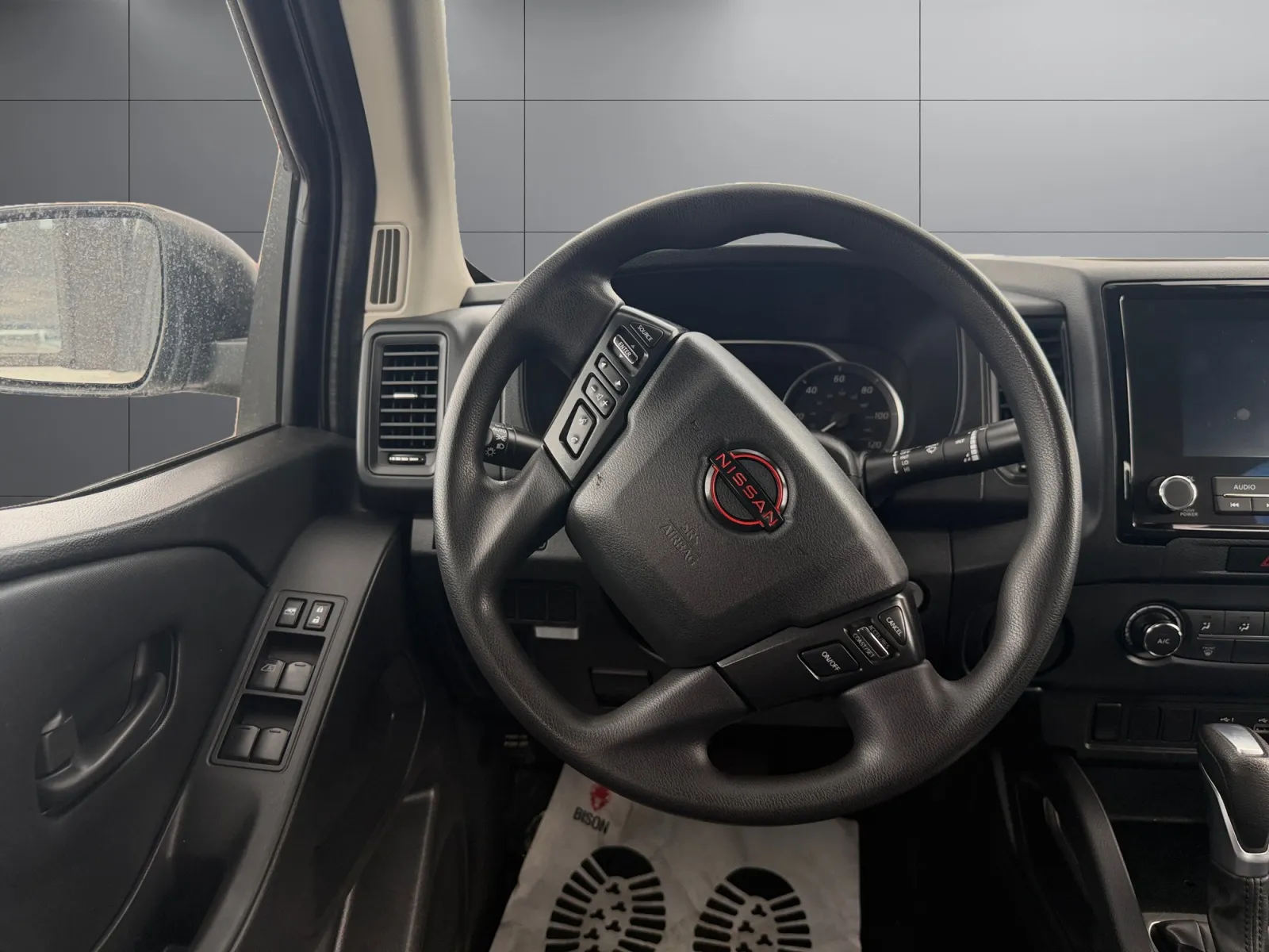 Nissan Frontier photo 13