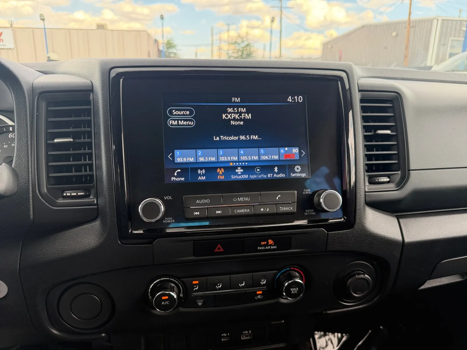Nissan Frontier photo 21