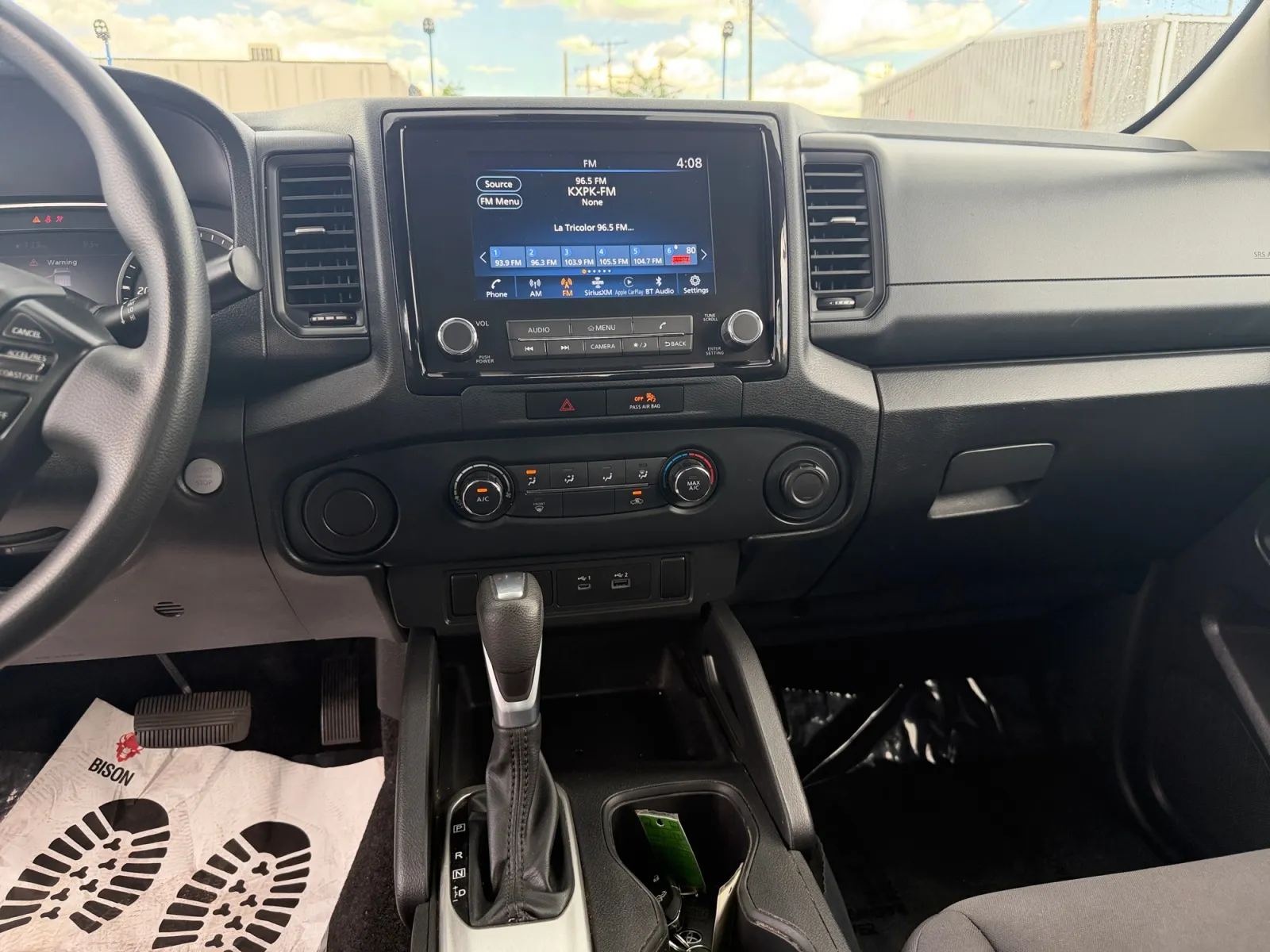 Nissan Frontier photo 15