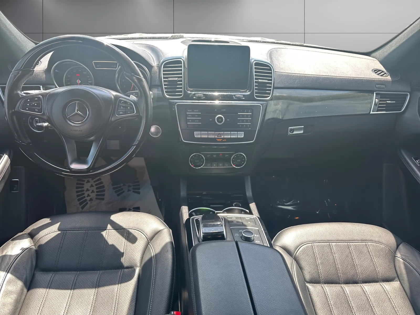 Mercedes-Benz GLS 450 photo 12