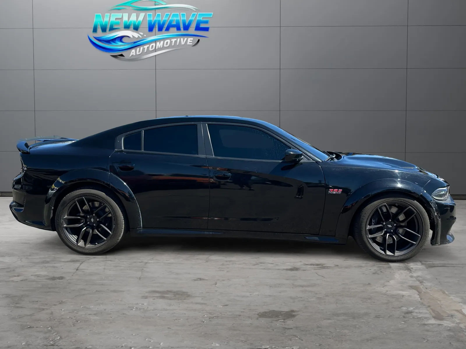 Dodge Charger photo 6