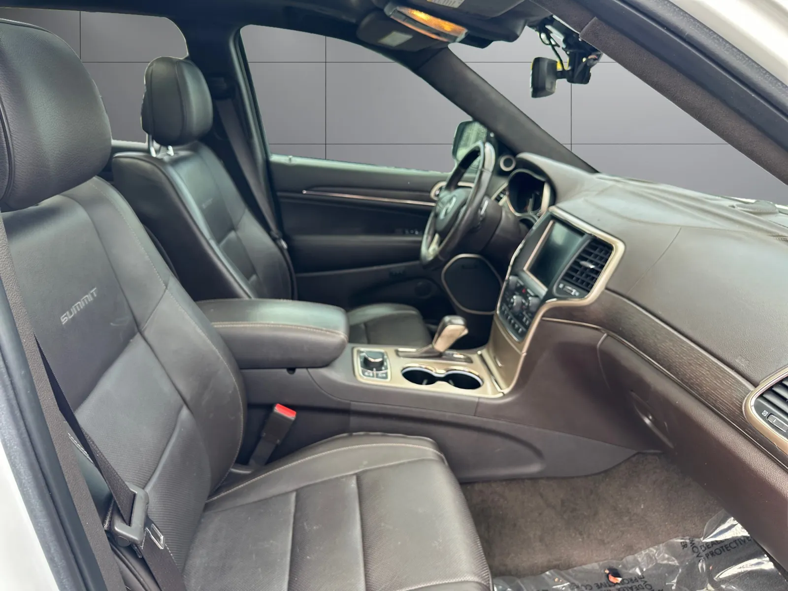 Jeep Grand Cherokee photo 17