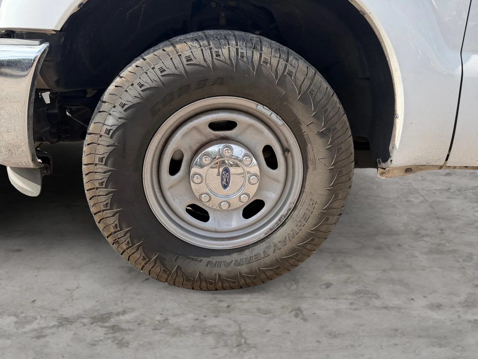 Ford F-350 photo 9