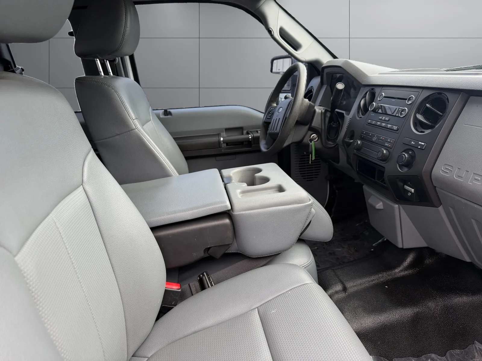 Ford F-350 photo 17