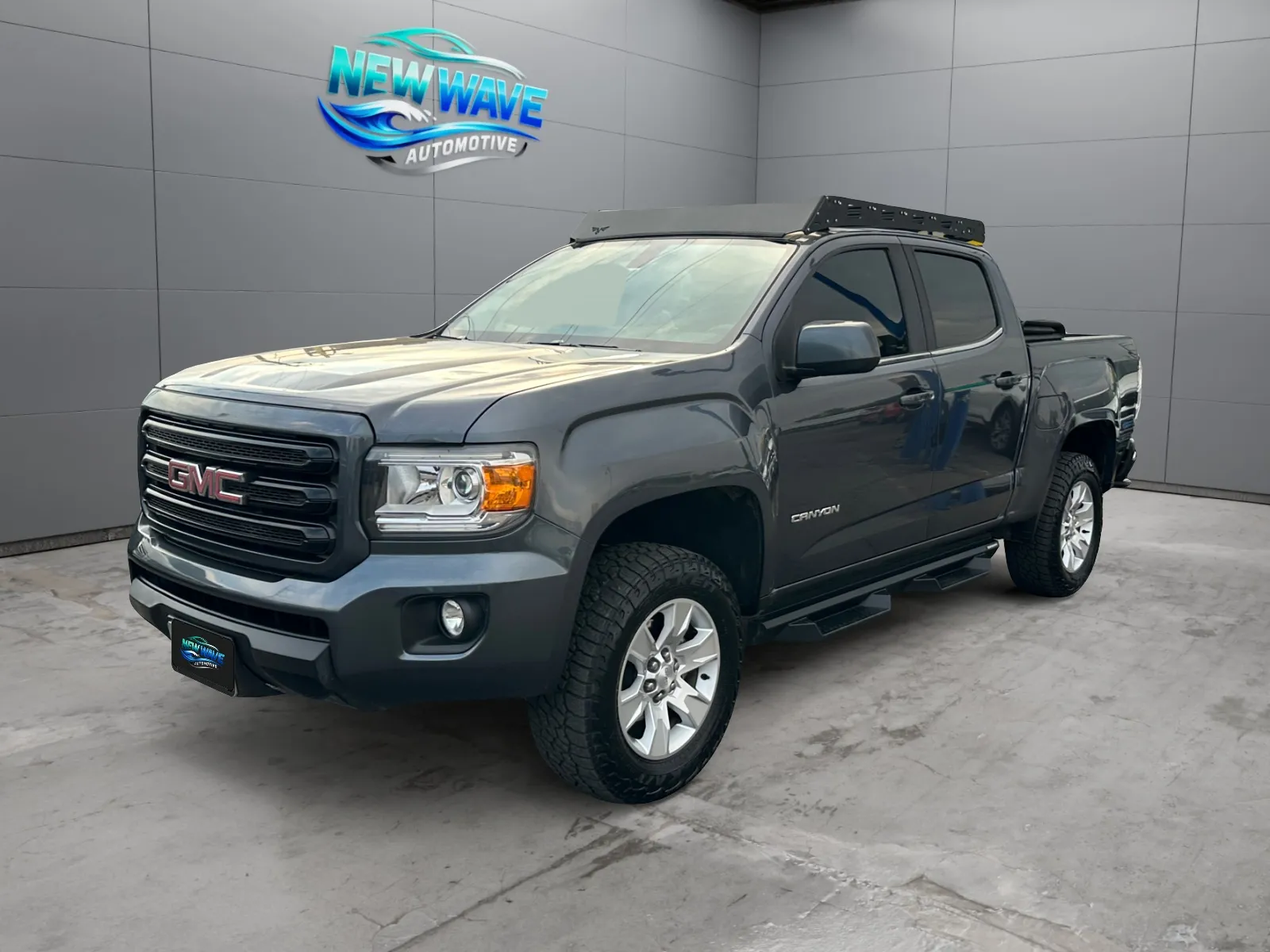 2017 GMC Canyon 4WD SLE Crew Cab Short Box's photo