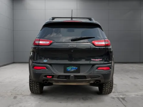 More photos of 2015 Jeep Cherokee Trailhawk at New Wave Automotive, CO