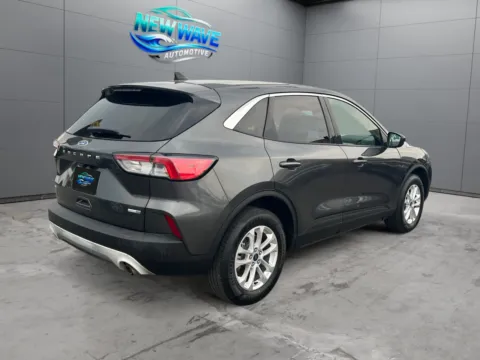 More photos of 2020 Ford Escape SE at New Wave Automotive, CO