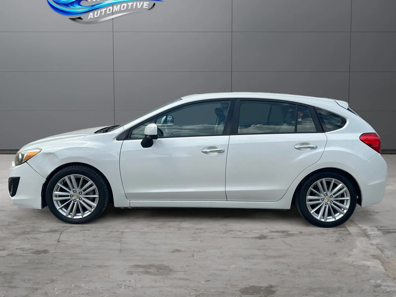 Subaru Impreza photo 2