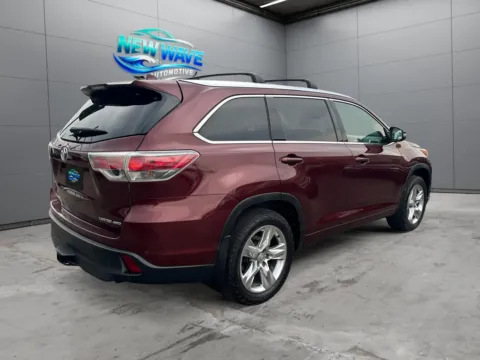 More photos of 2015 Toyota Highlander Limited V6 at New Wave Automotive, CO