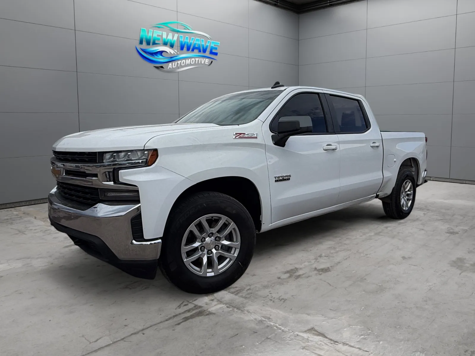 White 2019 Chevrolet Silverado 1500 LT for sale in Denver, CO