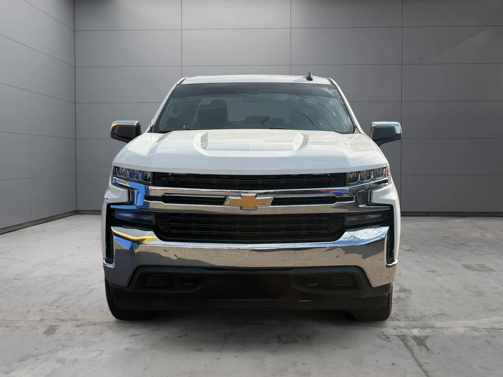 Chevrolet Silverado photo 8
