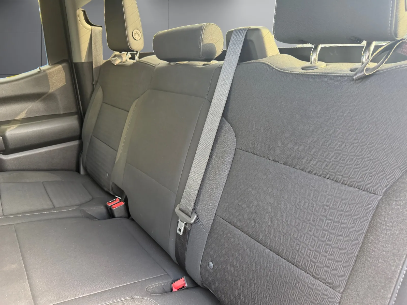 Chevrolet Silverado photo 16