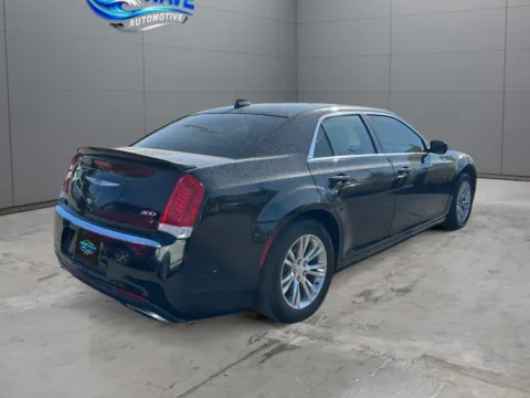 More photos of 2019 Chrysler 300 Touring at New Wave Automotive, CO