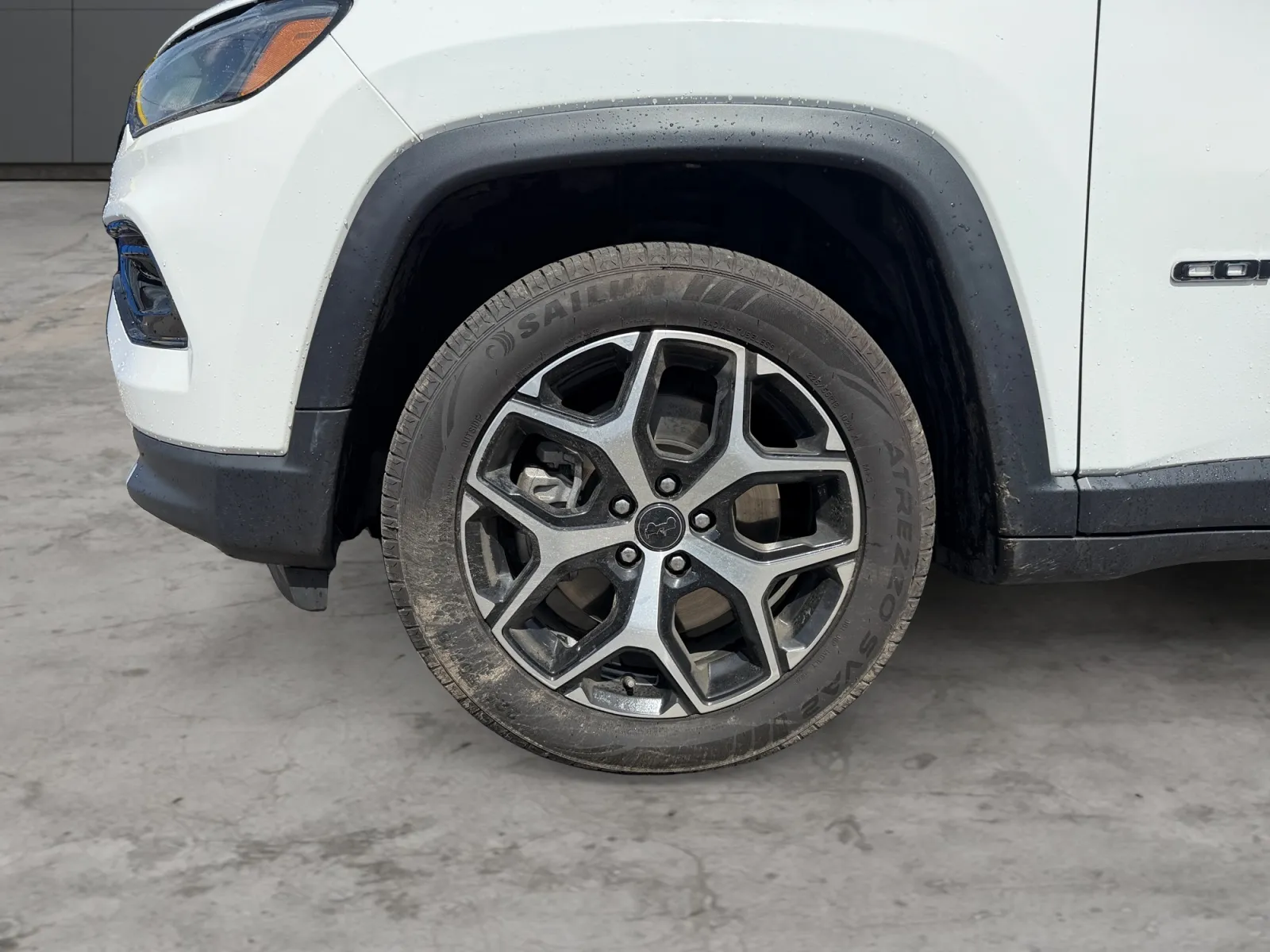 Jeep Compass photo 9