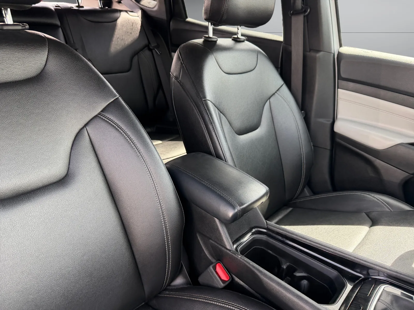Jeep Compass photo 18