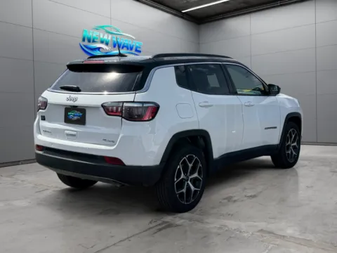 More photos of 2025 Jeep Compass Limited 4x4 at New Wave Automotive, CO