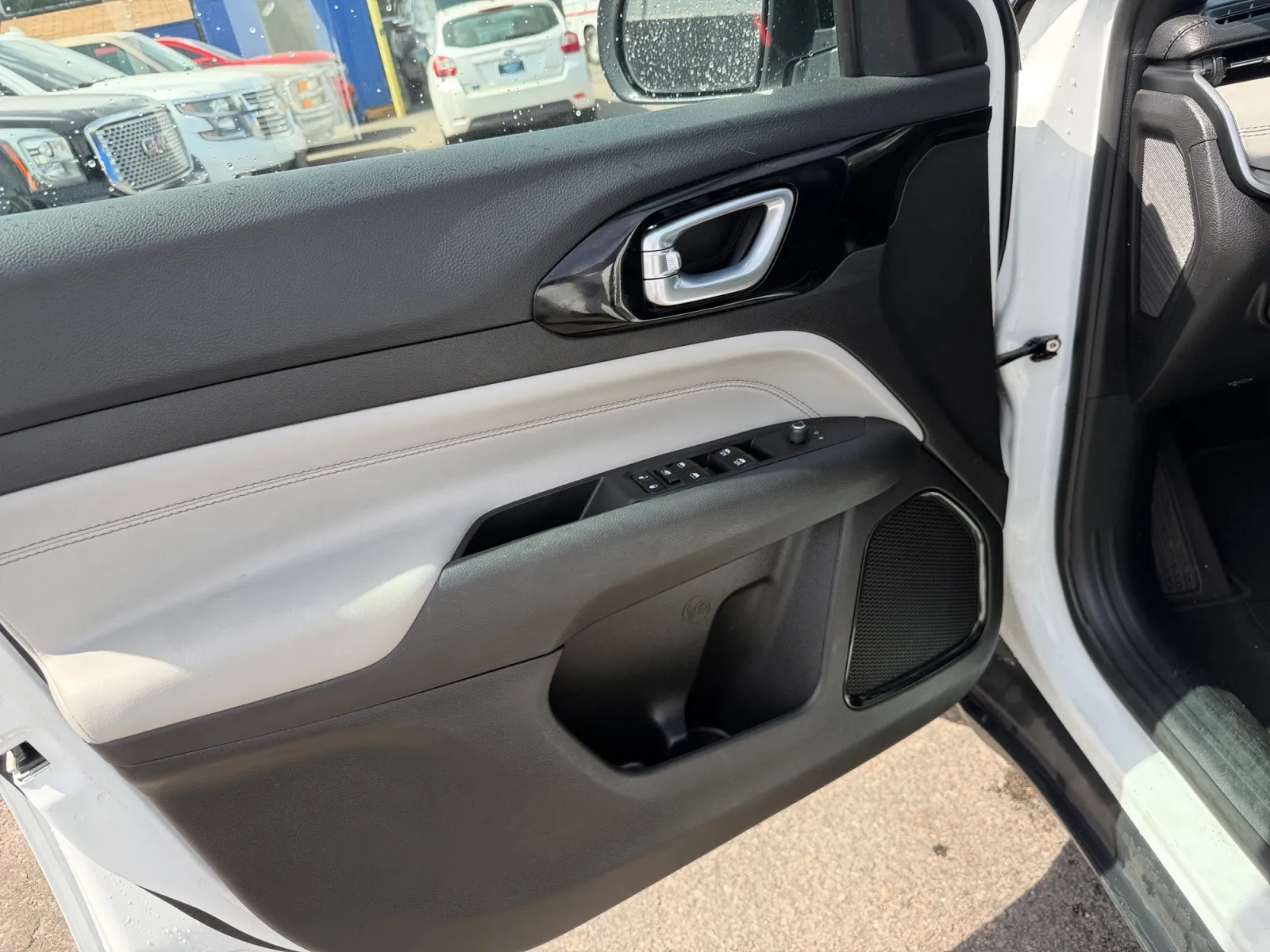 Jeep Compass photo 11