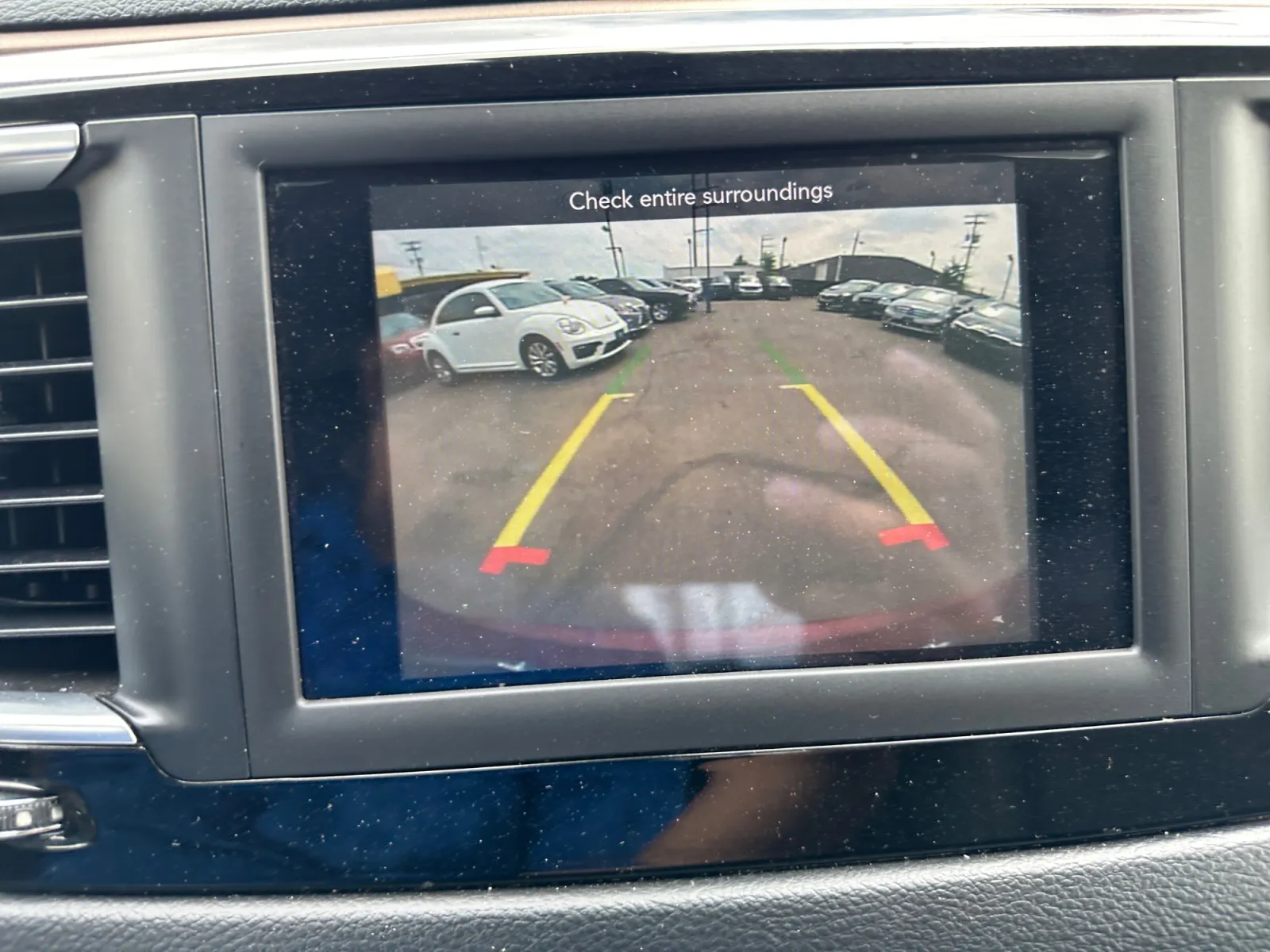 Chrysler Pacifica photo 21