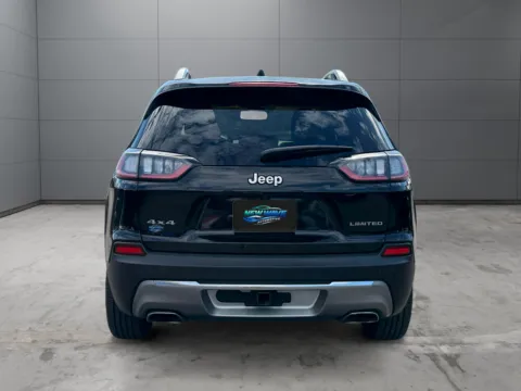 More photos of 2021 Jeep Cherokee Limited 4x4 at New Wave Automotive, CO