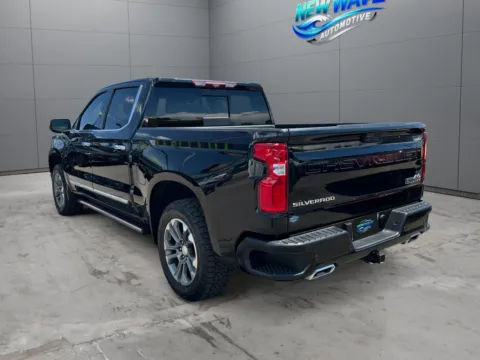 Another view of 2023 Chevrolet Silverado 1500 4WD Crew Cab Short Bed High Country for sale in Denver, CO at New Wave Automotive