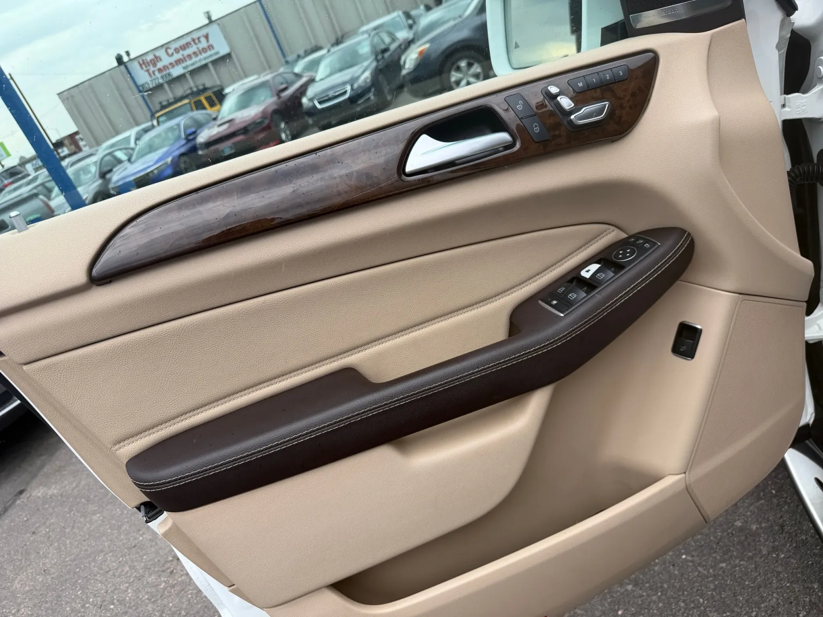 Mercedes-Benz GLS 450 photo 11