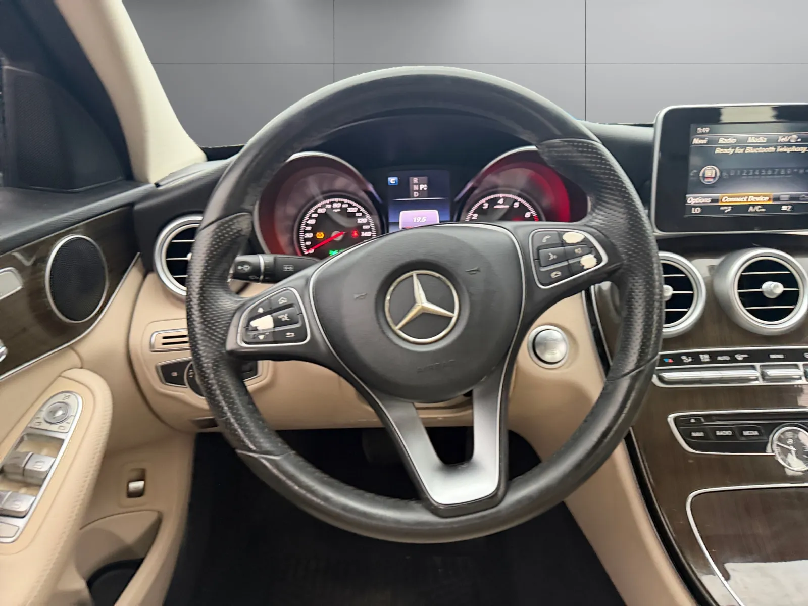 Mercedes-Benz C300 photo 13