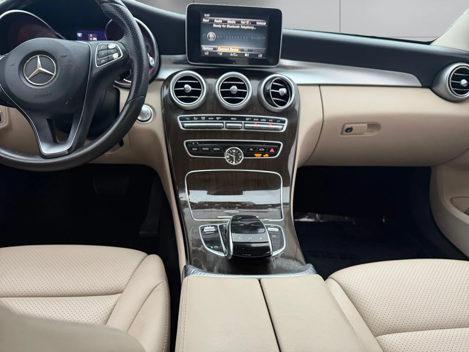 Mercedes-Benz C300 photo 12
