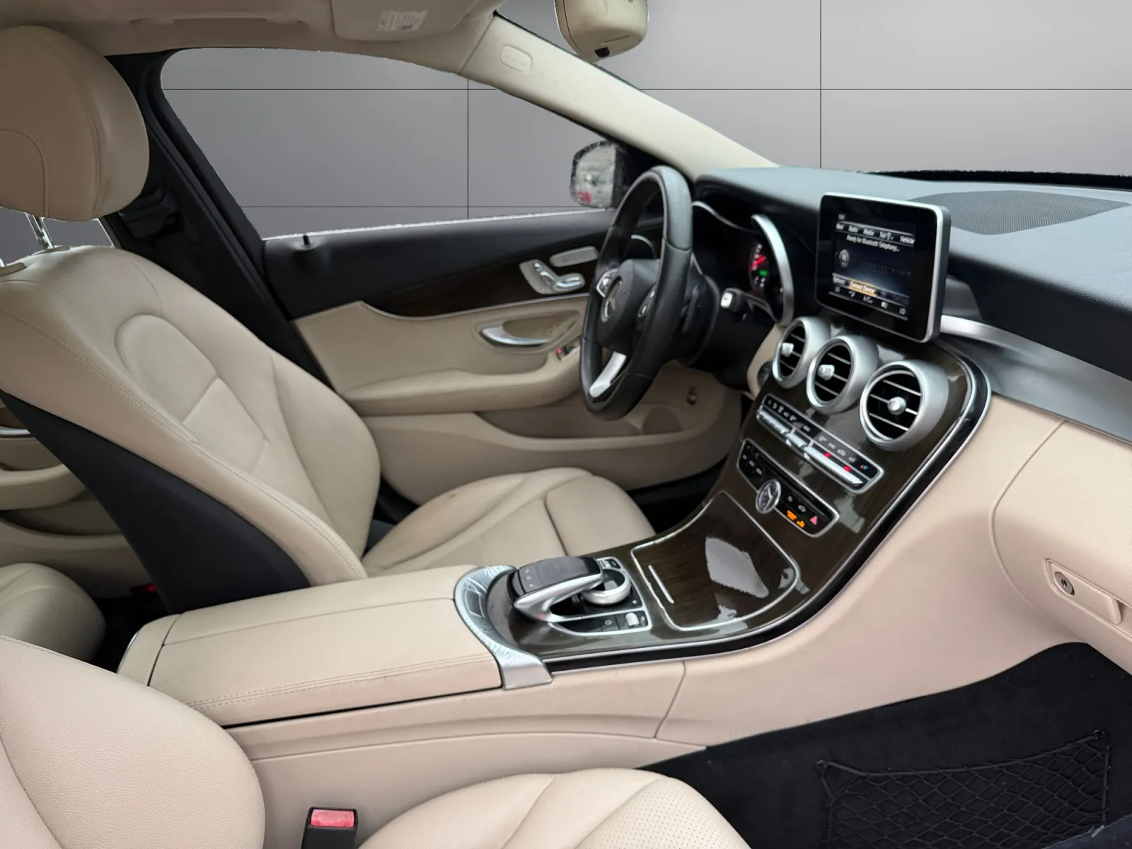 Mercedes-Benz C300 photo 17