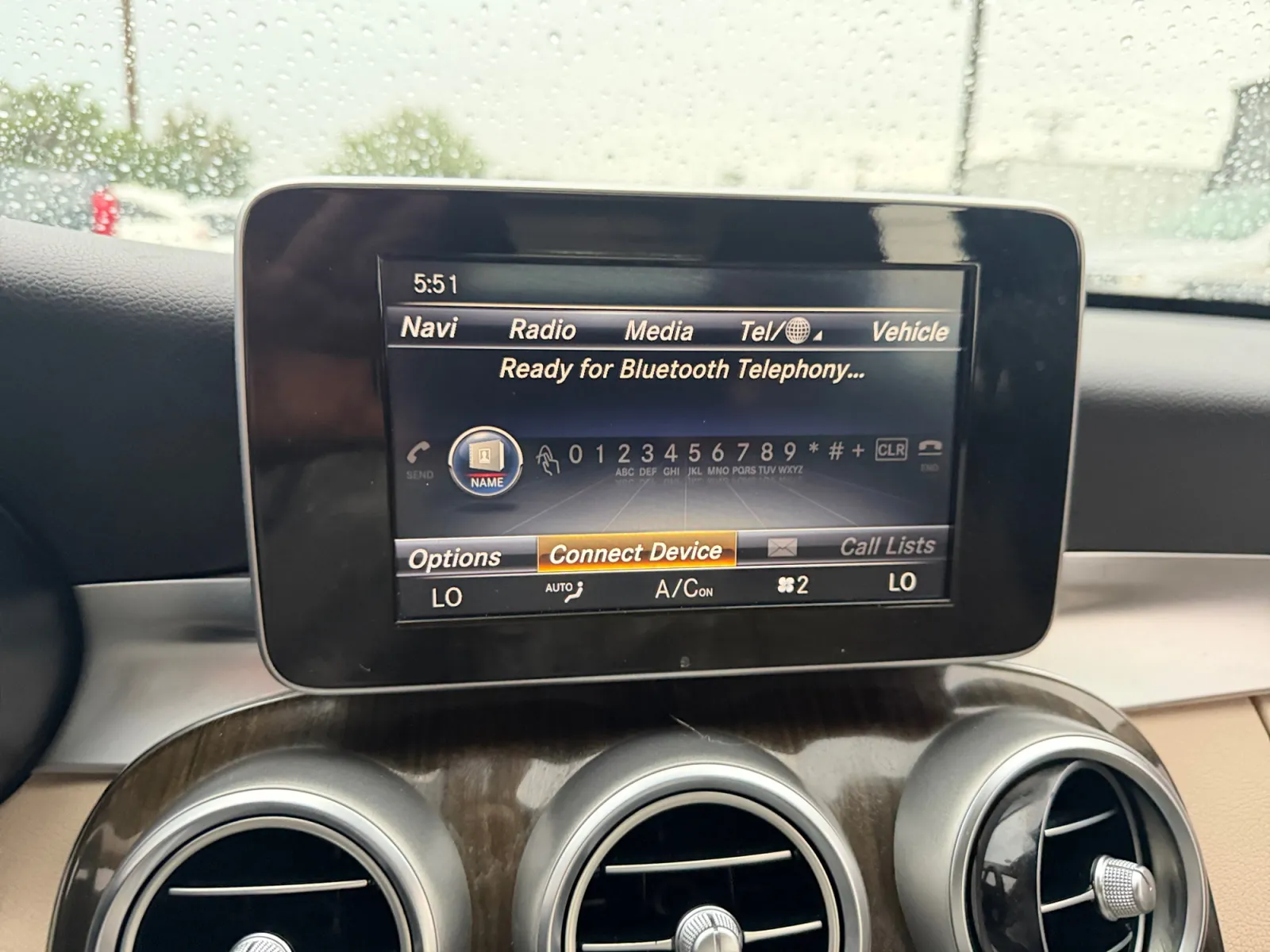 Mercedes-Benz C300 photo 21