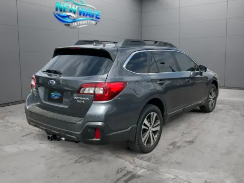 More photos of 2018 Subaru Outback 3.6R Limited at New Wave Automotive, CO