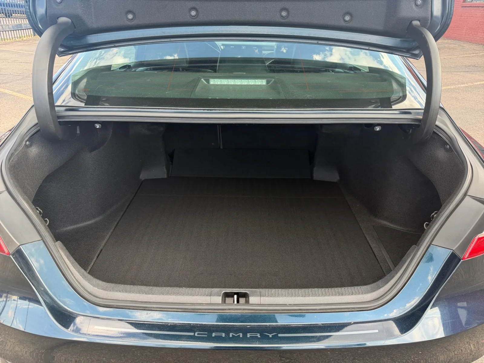 Toyota Camry photo 19
