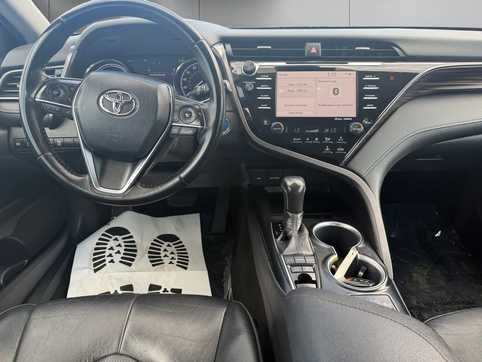 Toyota Camry photo 12