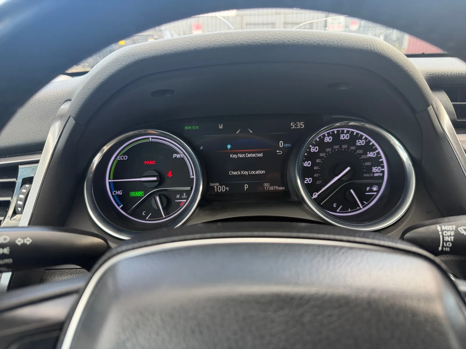 Toyota Camry photo 14